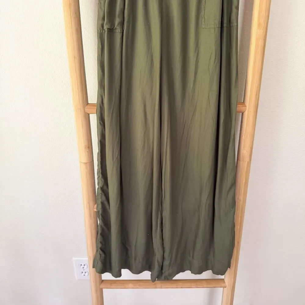 American Eagle Olive Green Wide Leg Cropped Pull On Pants XS